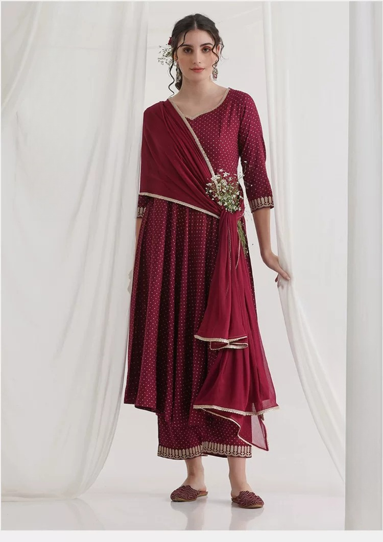 Summer Clothing India - 女性用マルーンエスニッククルタセット ポルカドットプリント コットン3点セット エレガントな夏のインド伝統衣装 スリムフィット