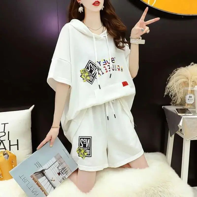 Summer Clothing For 60 Year Old Woman - 女性のカジュアルスーツ 2025 夏の新大型綿フード付き半袖トップスとショーツ 2 点セット家庭用プラスサイズの服