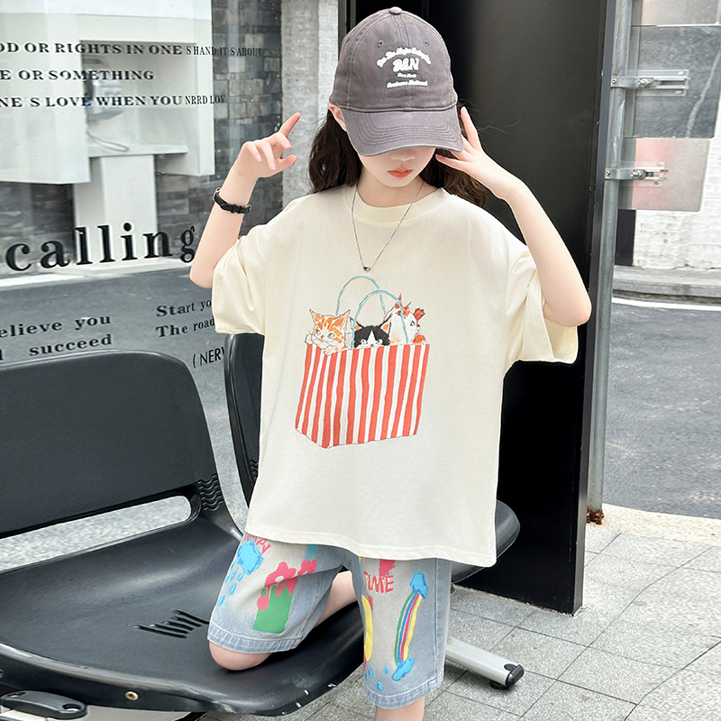 10代の女の子向け、夏用トップスとボトムスのセット、ドローイ - Summer Clothing Drawing のレビューと価格
