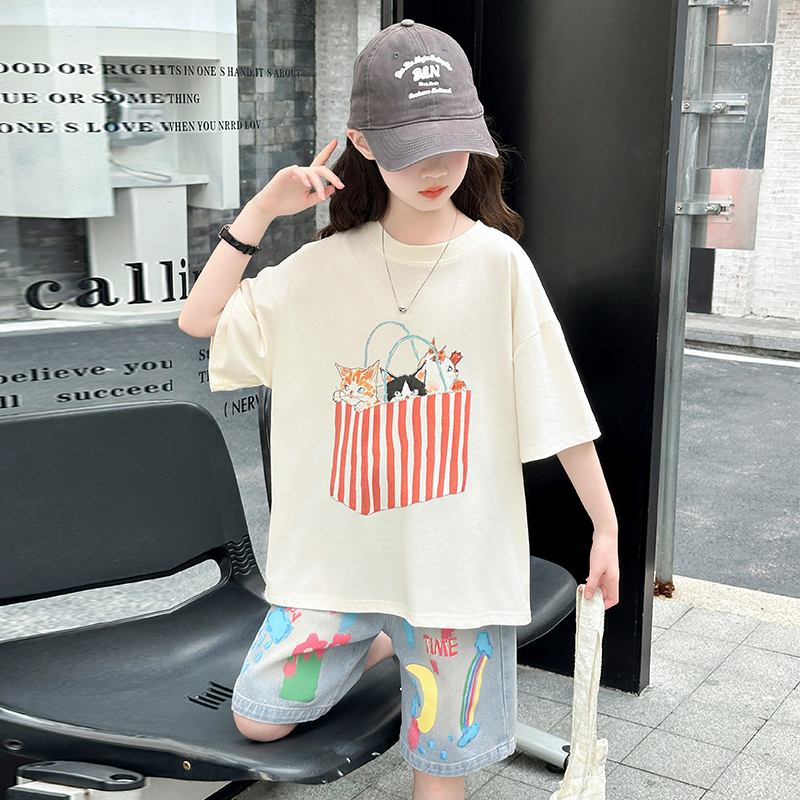 10代の女の子向け、夏用トップスとボトムスのセット、ドローイ - Summer Clothing Drawing のレビューと価格
